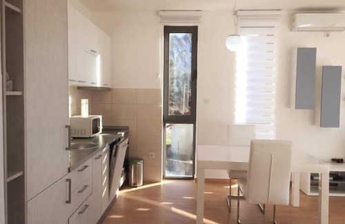 Risan Apartamento | Peaceful flat with pool & great view in Risan! - View 9