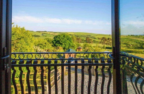 Wingfield Apartamento | Peaceful Garden Studio near Gorey Sleeps 4 Parking