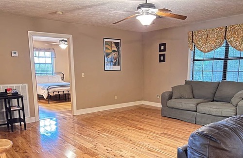 Pheba Casa | Peaceful Gated 2 Bedroom House with Beautiful View