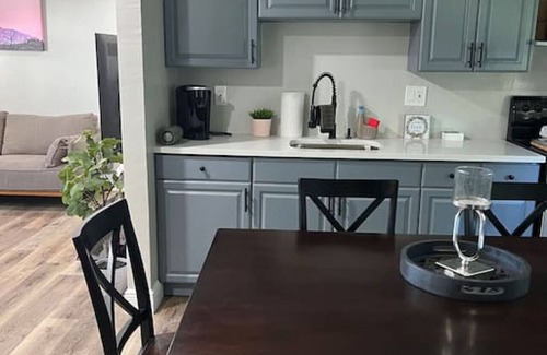 Citrus Park Casa | Peaceful getaway and Explore Tampa!