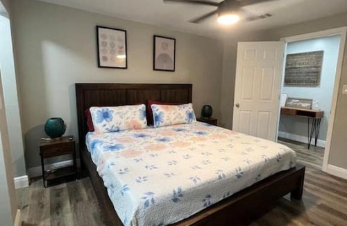 Citrus Park Casa | Peaceful getaway and Explore Tampa