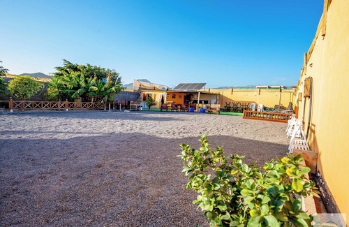 Buzanada Cabaña | Escapada tranquila en Tenerife: Jardín privado y BBQ – Ideal entre semana
