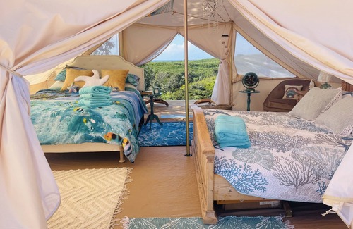 Waialee Alquiler De RV | Peaceful Glamping tent on Farm w/ocean views