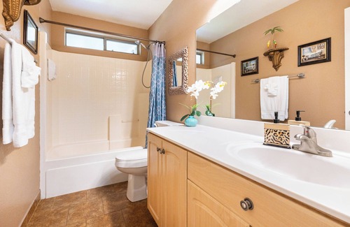 Neely Farms Casa | Peaceful Guest Suite: Prime Location With Garage
