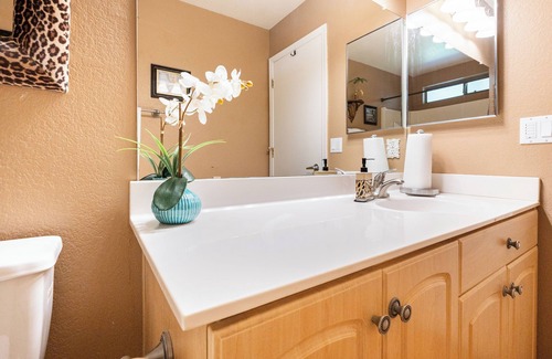 Neely Farms Casa | Peaceful Guest Suite: Prime Location With Garage