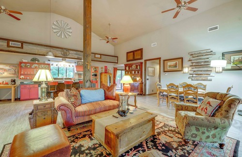 San Antonio Cabina | ¡NUEVO! Encantadora 'Villa Cardinale Cabin' en Helotes!