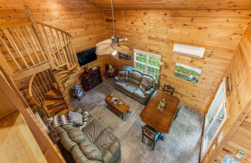 Fort Payne Casa | Peaceful Hideaway Treehouse near Little River Canyon