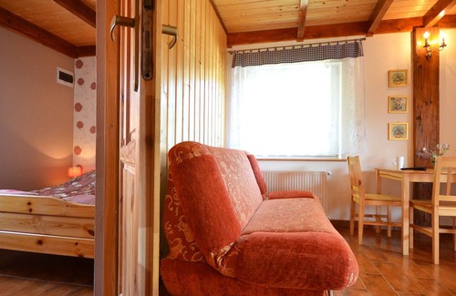 Darlowo Casa | Una cabaña tranquila en un pueblo costero. Sala de estar, dos dormitorios