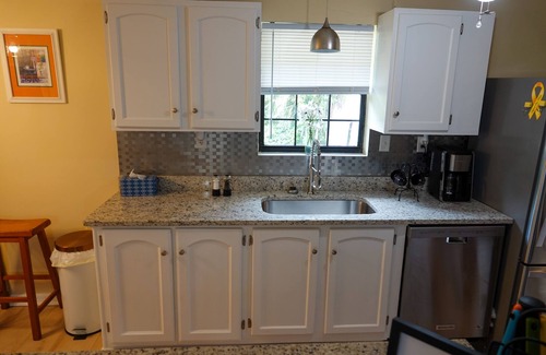 Marineland Acres Casa | Peaceful Home with a Private Guest House in the Backyard! Easy Beach Access!