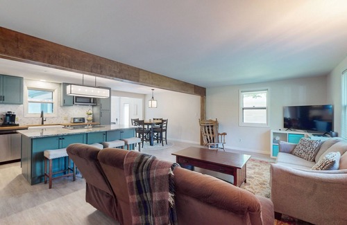 Saint Joseph Casa | Peaceful Home with Firepit, Gas Grill, WIFI, Private W&D & Nearby Beach Access