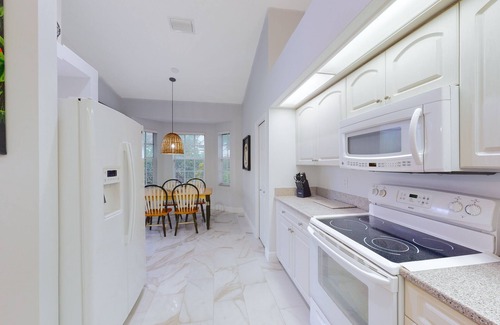 Crown Pointe Casa | Peaceful home with pool, patio, lanai, TV & fitness room - snowbird-friendly