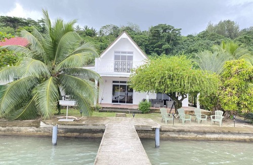 Teahupoo Casa | Peaceful house by the sea