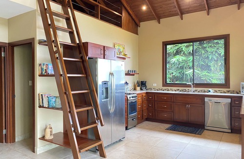 Uvita Casa | Nueva piscina casa con increíble vista de la cola de las ballenas, Uvita Costa Rica