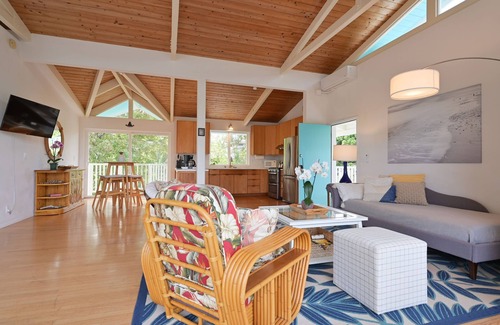Kehena Villa | Peaceful Kehena Beach Treehouse Villa w/ Star Deck