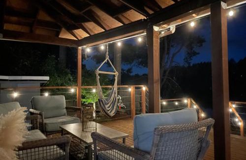 Belfair Casa | Peaceful Lakefront Retreat