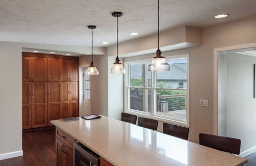Bristol Casa | Peaceful Lakehouse Crystal Clear Water Views Family Fun