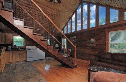 Littleport Cabina | River Valley Lake Cabin