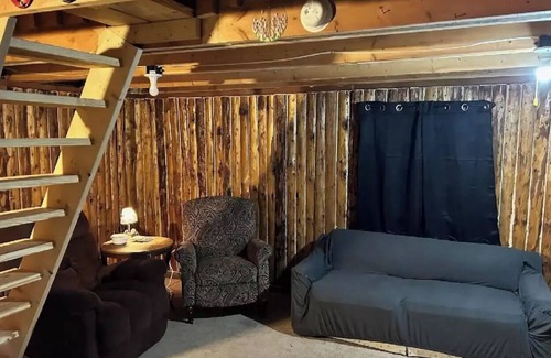 McMillan Cabina | Peaceful Little Cabin