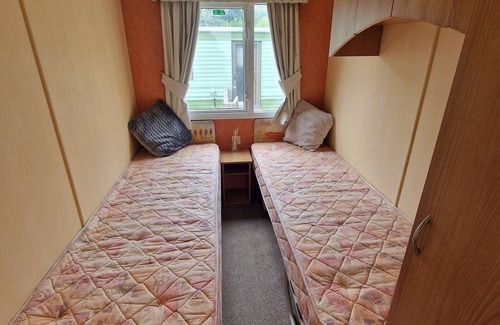 Llanfair Caereinion Cabina | Peaceful Lodge in Welshpool