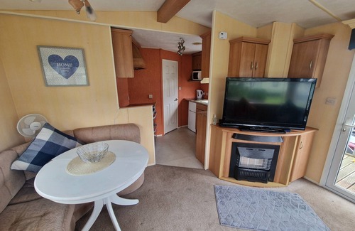 Llanfair Caereinion Cabina | Peaceful Lodge in Welshpool