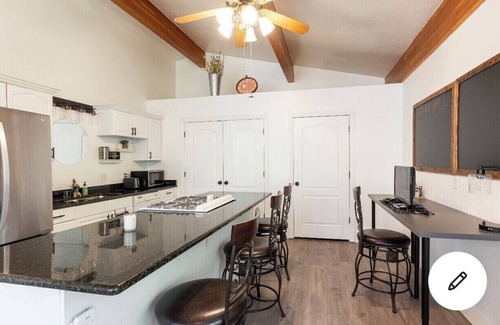 Provo Casa | Peaceful Loft near BYU and Slate Canyon - 1.5 mile