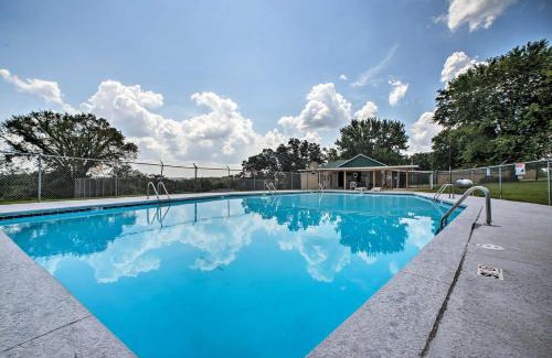 Emerald Beach Casa | Peaceful Log Cabin Escape Near Table Rock Lake!