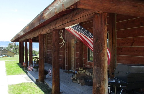 Cody Casa | Logan Mountain Cabin