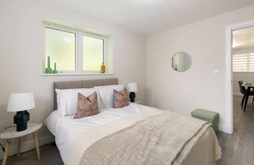 Childs Hill Apartamento | Peaceful London Stay 2BR Walkable Locale