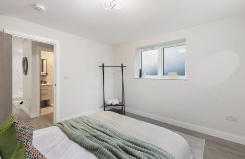 Childs Hill Apartamento | Peaceful London Stay 2BR Walkable Locale