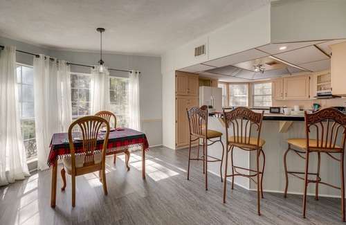 Boys Ranch Casa | Peaceful McAlpin Home on 5 Acres w/ Private Deck!