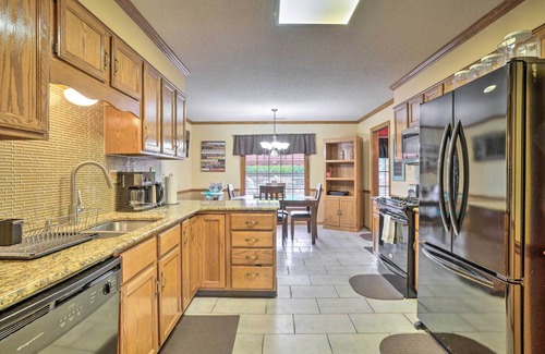 Cordova Casa | Peaceful Memphis Family Home ~ 20 Mi to Dtwn!