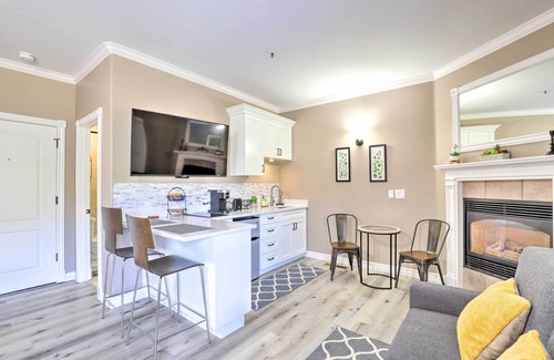Midway Apartamento | Peaceful Midway Studio w/ Mountain + Golf Views!