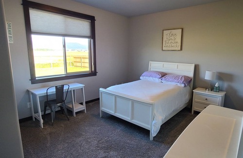 Bozeman Casa | Nueva casa con impresionantes vistas de montañas y vida silvestre. Los cazadores son bienvenidos!