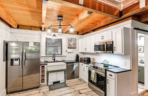 Mount Juliet Cabina | Peaceful Mt Juliet Cabin w/ Hot Tub & Fire Pit
