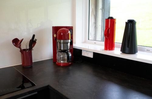 Skalavik Casa | Peaceful Nature Escape in Skálavík - 3BR - Parking