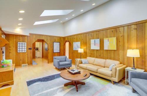 New Buffalo Casa | Peaceful New Buffalo Home Walk to Lake Michigan!