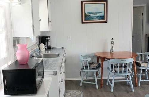 Halifax County Cabaña | Peaceful/ Oceanfront - Housekeeping Cottage with water access.
