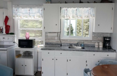 Halifax County Cabaña | Peaceful/ Oceanfront - Housekeeping Cottage with water access.