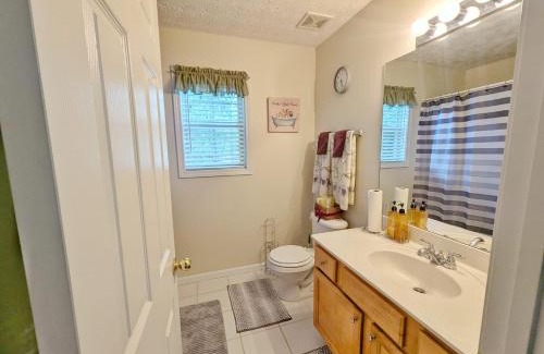 Jonesboro Casa | Peaceful Oasis at Crimson Ridge