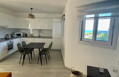 Bafra Apartamento | Peaceful Oasis by the Beach