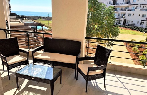 Bafra Apartamento | Peaceful Oasis by the Beach