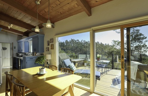 Marine Terrace Casa | Hermosos meses de otoño y Navidad disponibles! Alquiler mensual con vistas panorámicas.