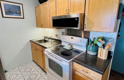 Maili Condominio | Peaceful, oceanfront,1-bedroom condo with AC, WiFi, on the west coast of Oahu.