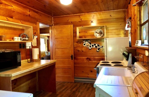 Hayward Cabina | Peaceful Pines