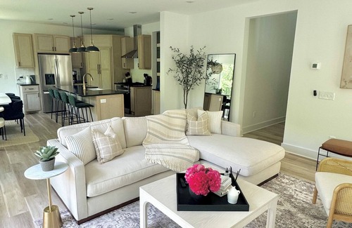 Lancaster Casa | Peaceful place to recharge, within steps to Center Hill Lake!