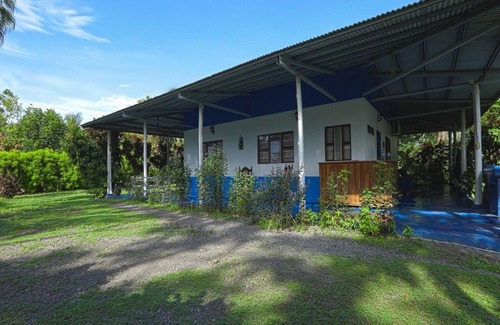 Florencia Casa | Peaceful place with 5 rooms Swimming pool equipped kitchen secured gated
