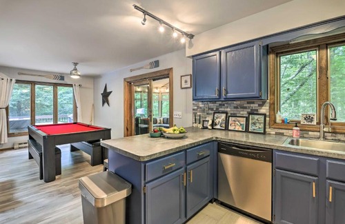 Pocono Pines Casa | Peaceful Poconos Hideaway Grill and Fire Pit!
