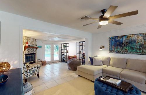 Vero Beach South Casa | Peaceful Pool Home