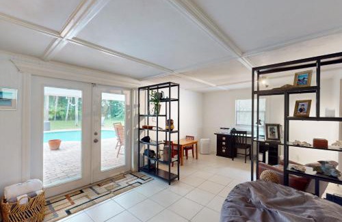 Vero Beach South Casa | Peaceful Pool Home