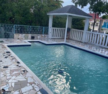 IronShore Estates Casa | Peaceful Private Home With Exclusive Swimming Pool